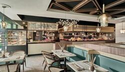 Club Street (D1), Retail #483375551
